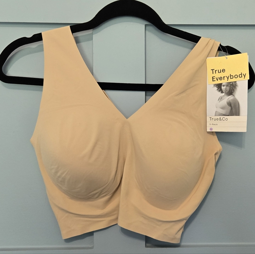 True & Co. Cream Seamless V-Neck Bra